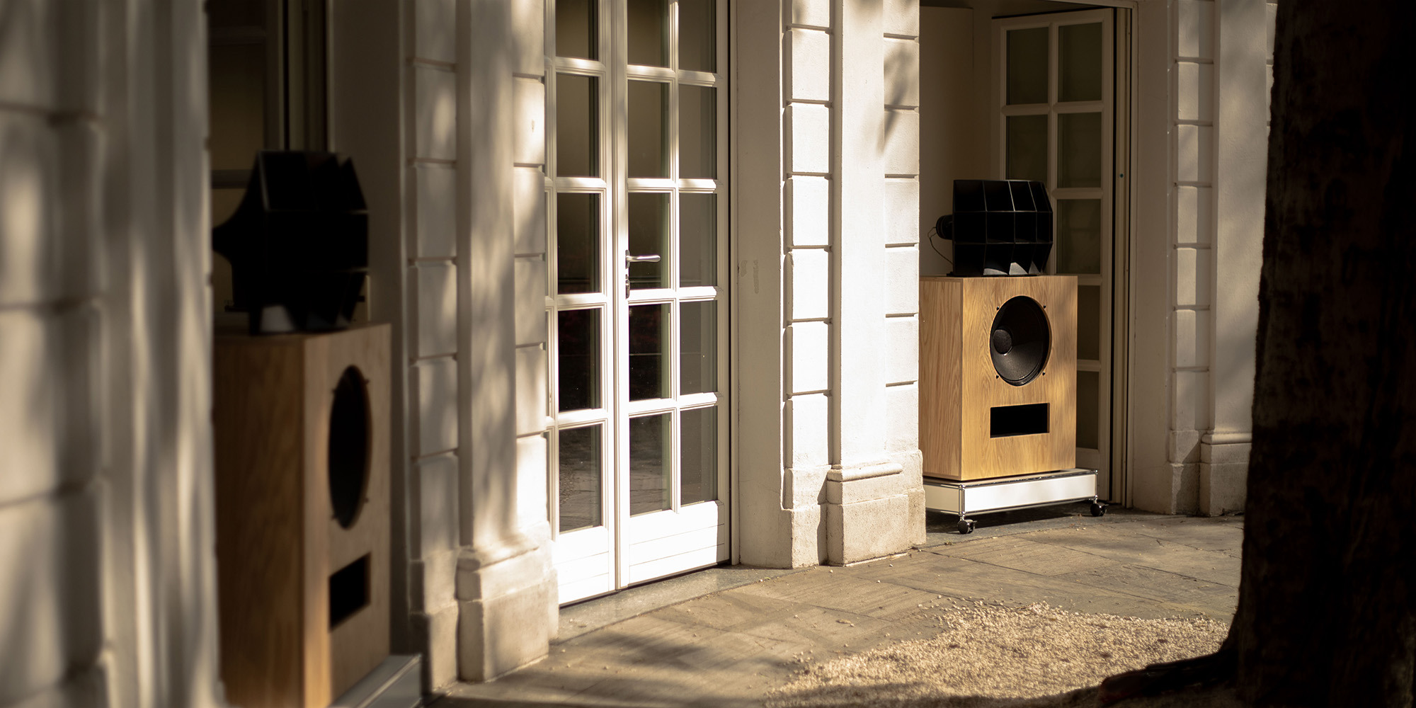 Klipsch and Ojas kO-R2 loudspeaker in Red Oak finish
