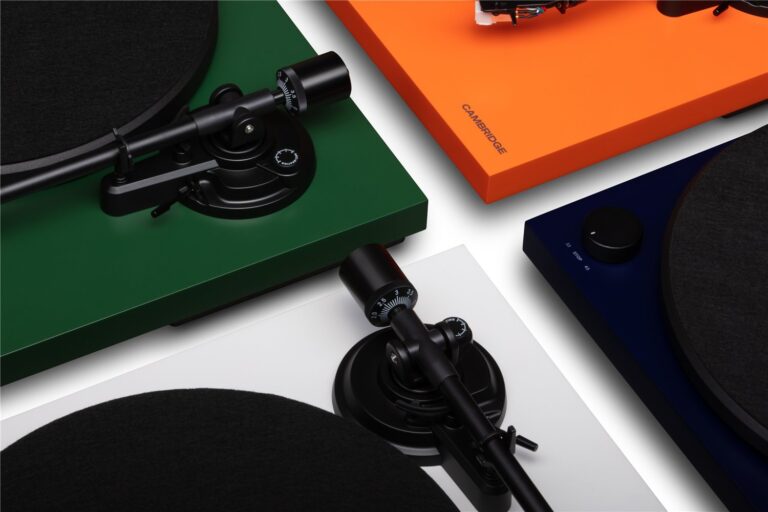 Cambridge Audio Spira Packs a Steel Platter, Phono Stage, and Bluetooth Into a $499 Turntable